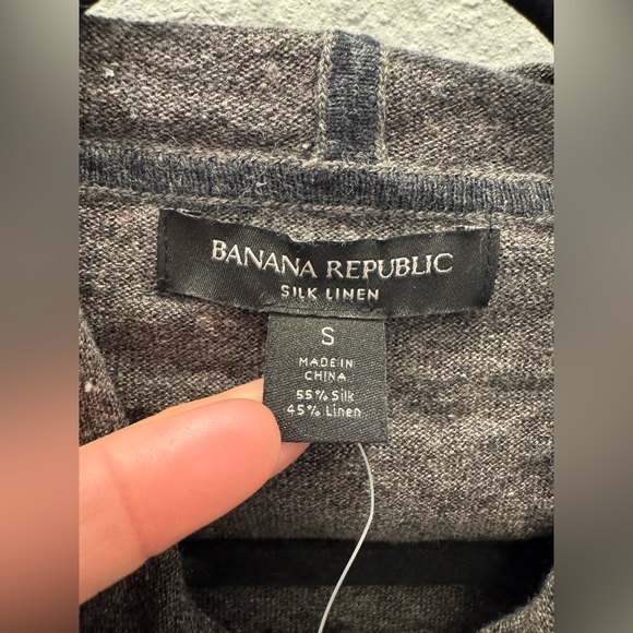 NWT - Banana Republic silk linen lightweight hoodie - Picture 3 of 10